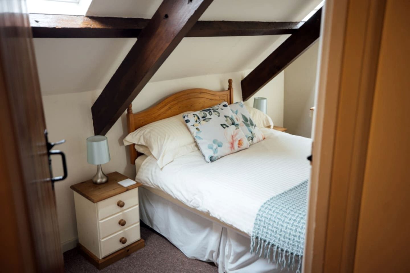 Charming Linked Country Cottages with Pool & Spa near Pembrokeshire Coast, Wales
