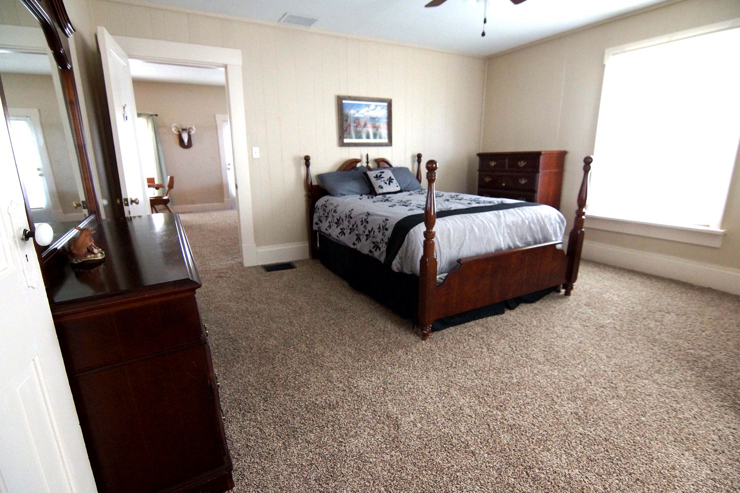 Beautiful Suite Rental in Bed and Breakfast near Topeka, Kansas