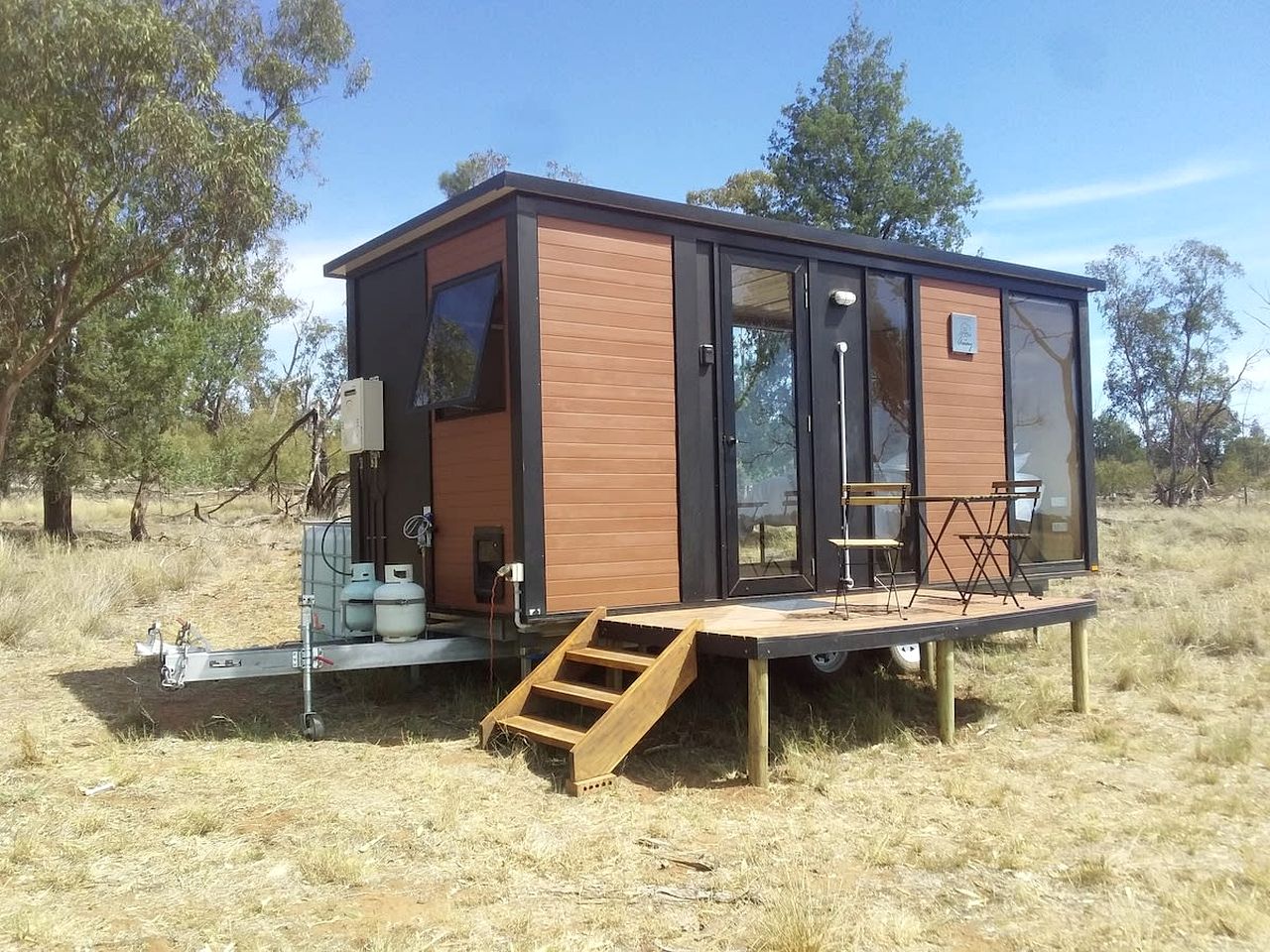 Countryside Tiny House Ideal for a Tranquil Retreat in Cardwell, Queensland