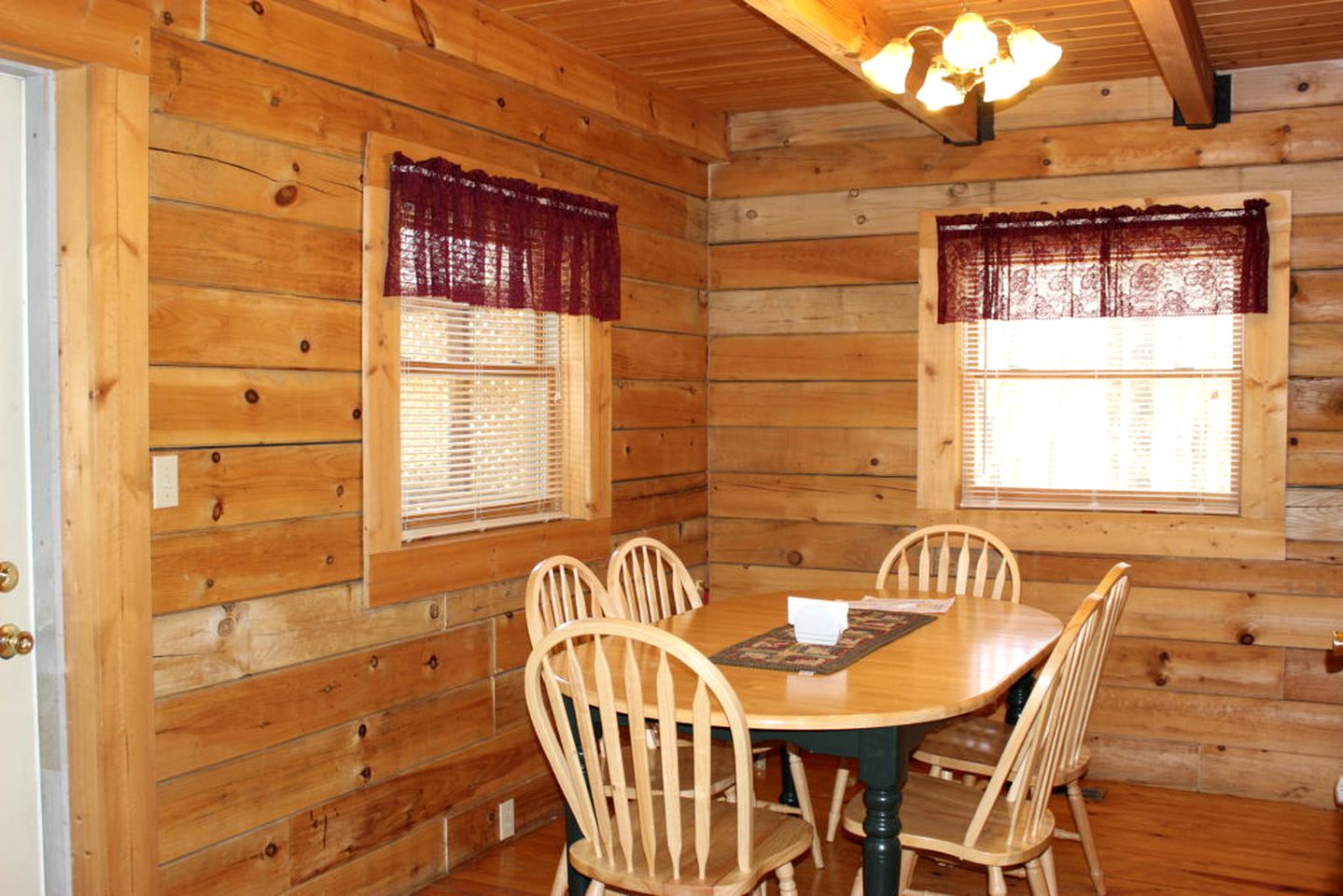 Pet-Friendly Cabin Rental in the Mountains near Beckley, West Virginia