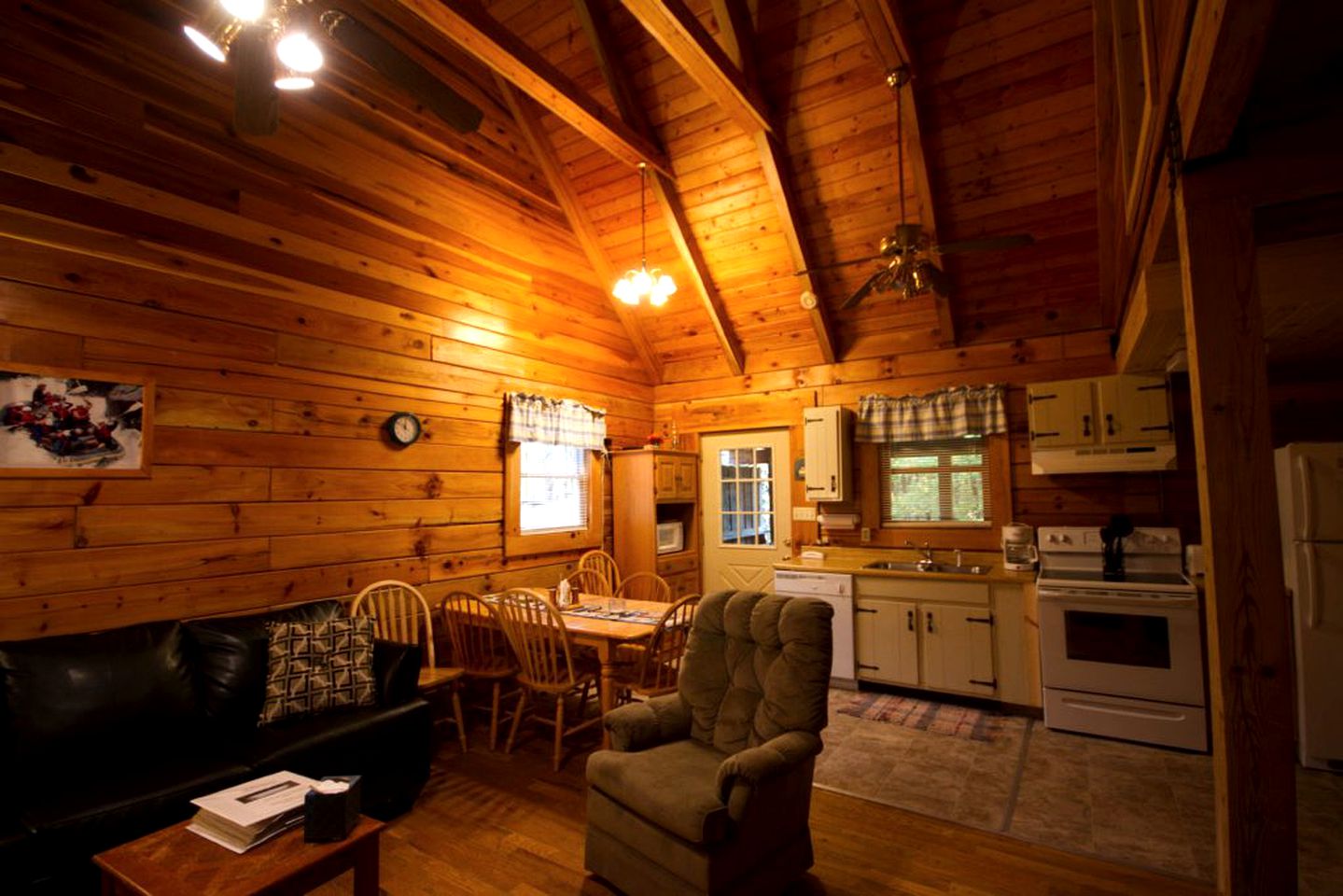 Spacious Cabin Rental with a Hot Tub near the Gauley River in West Virginia