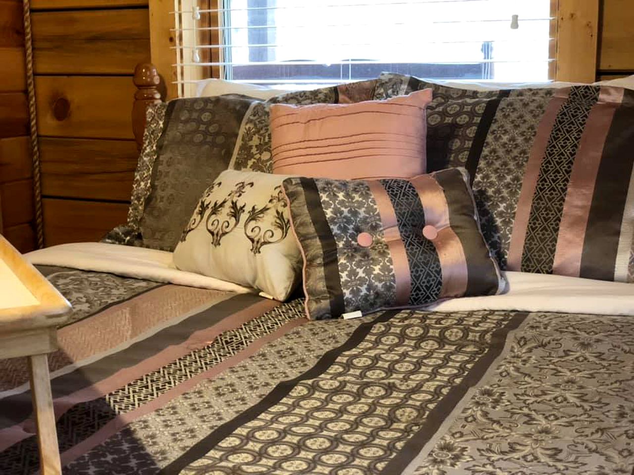 Rustic Cabin Rental near the Gauley River in West Virginia