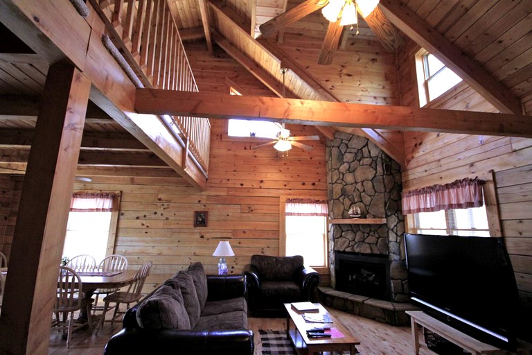 Cabins (Hico, West Virginia, United States)