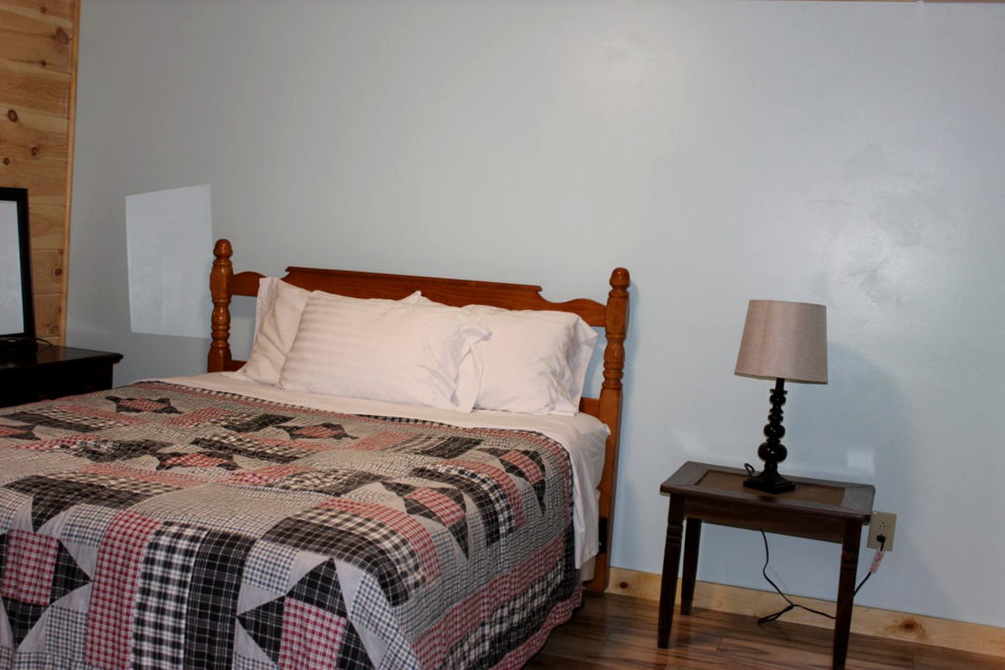 Spectacular Cabin Rental for Large Groups near New River in West Virginia