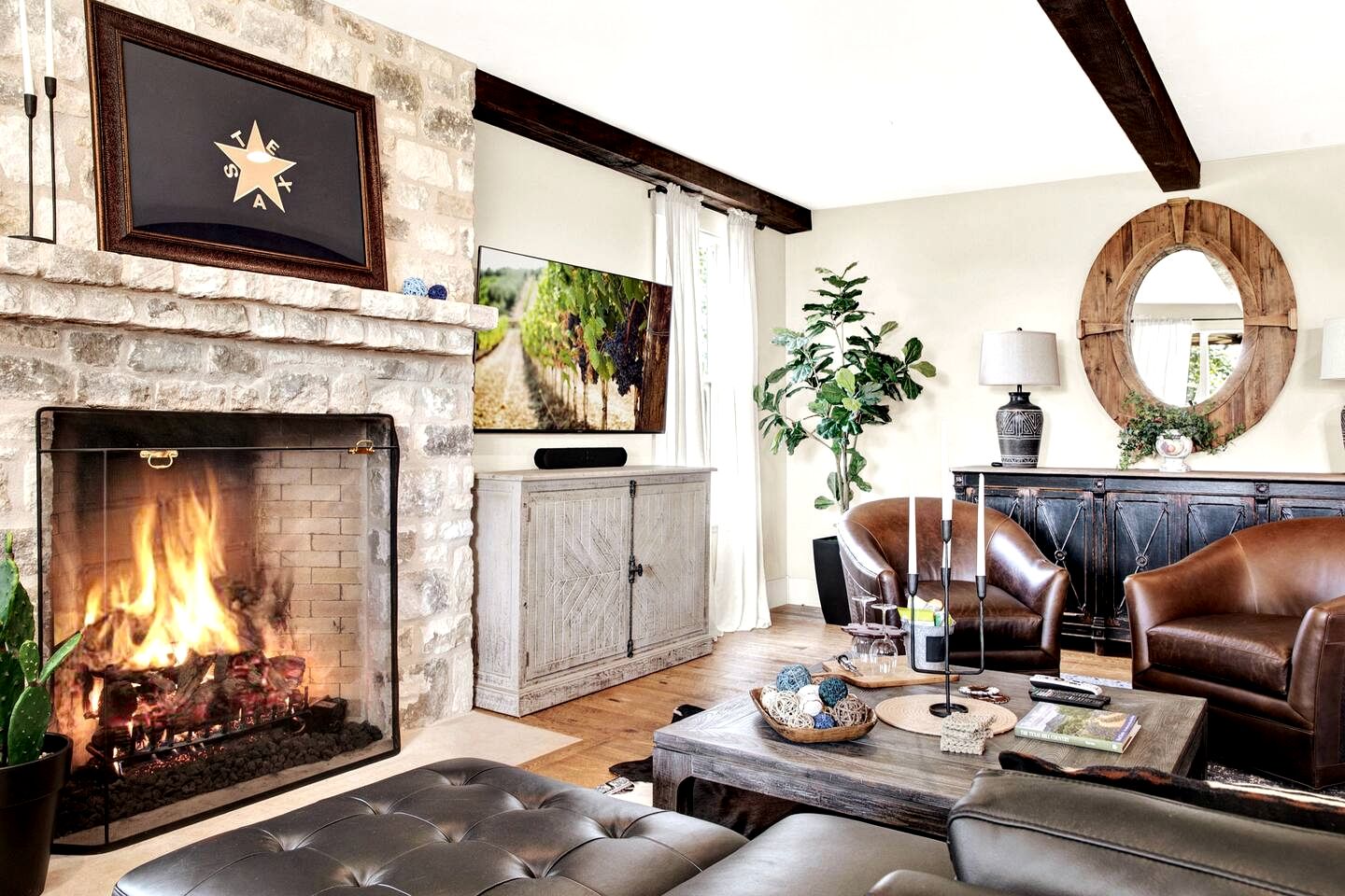 Countryside Cabin with Dreamy Interior Design in Fredericksburg, Texas