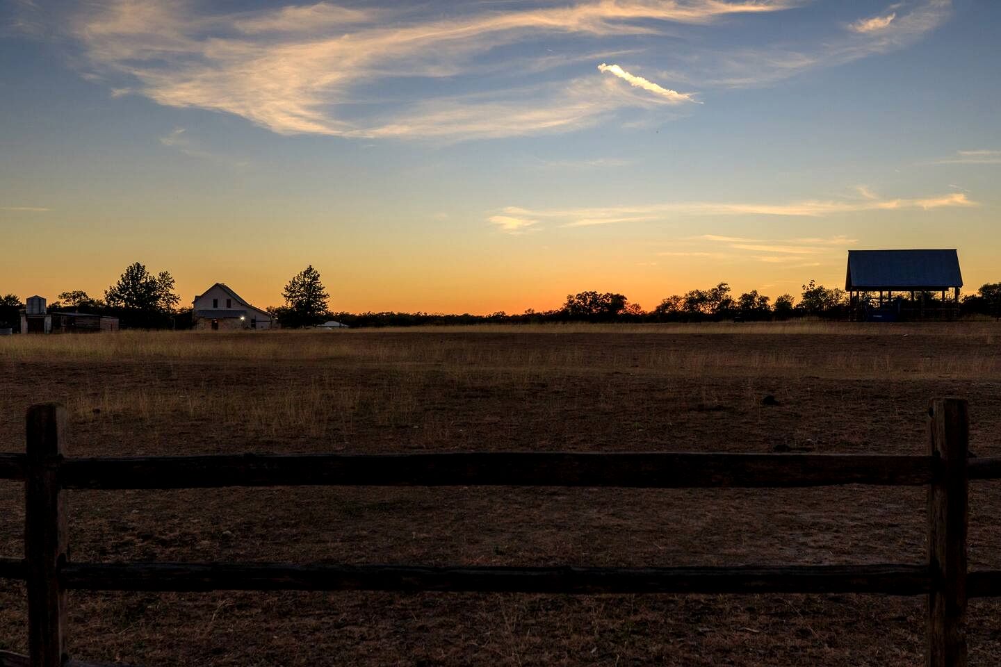 Countryside Cabin with Dreamy Interior Design in Fredericksburg, Texas