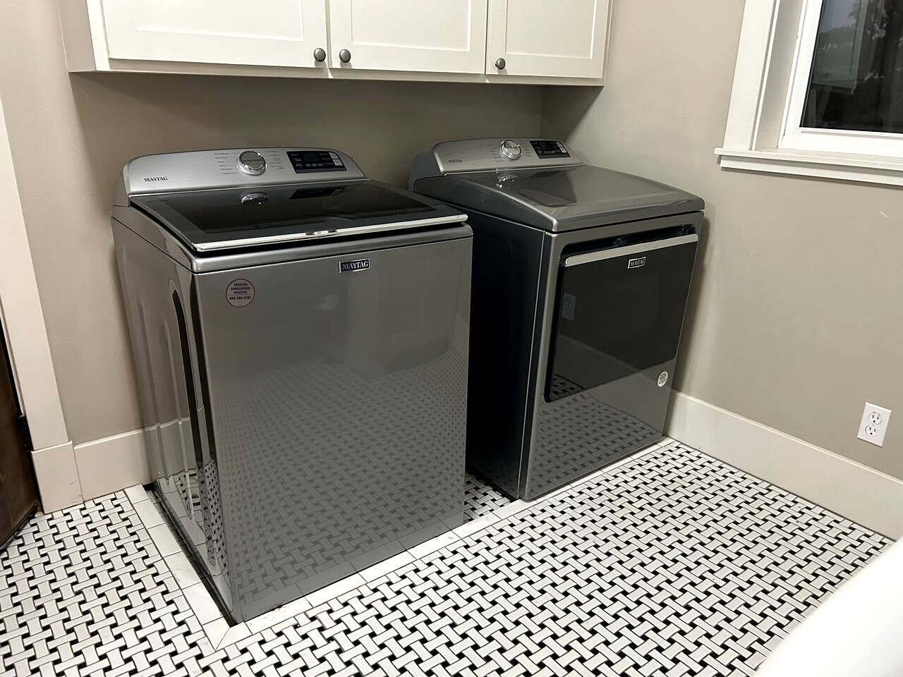 Countryside Cabin with Dreamy Interior Design in Fredericksburg, Texas