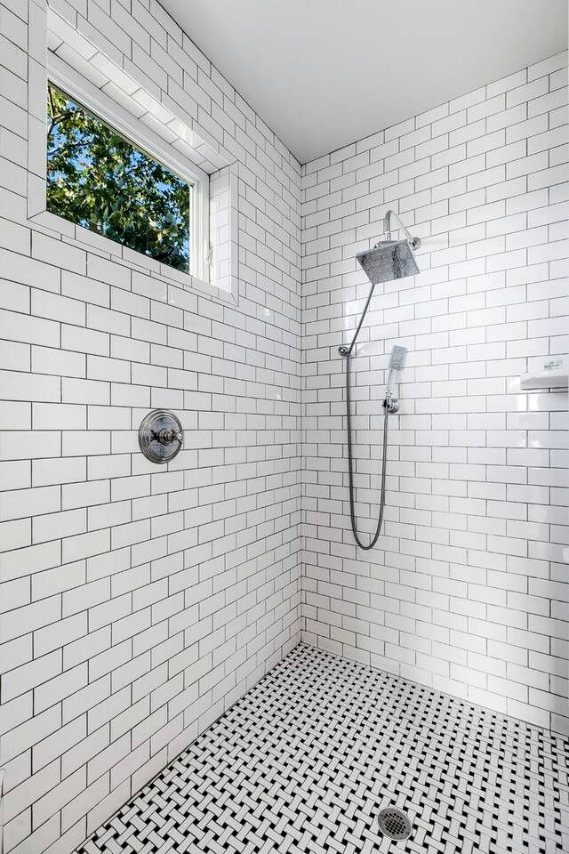 Countryside Cabin with Dreamy Interior Design in Fredericksburg, Texas