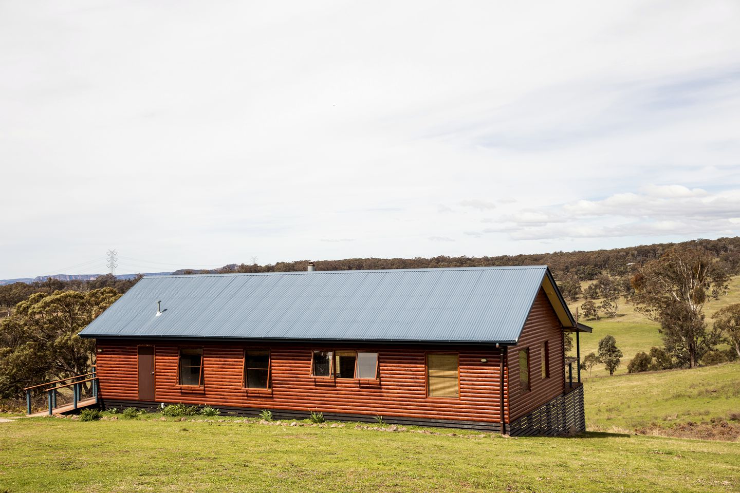 Countryside Cabin Rental near the Blue Mountains and Mudgee, New South Wales