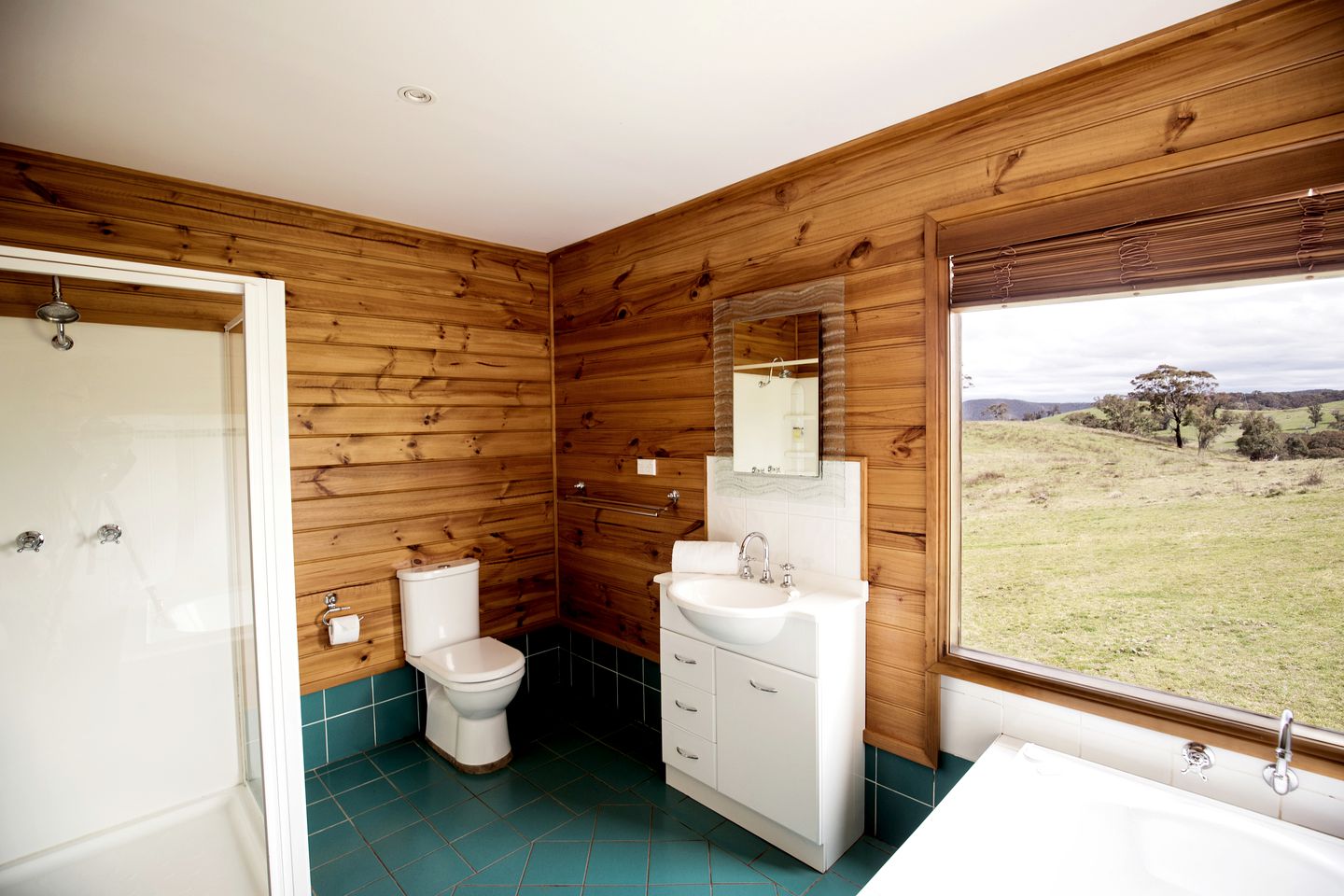 Countryside Cabin Rental near the Blue Mountains and Mudgee, New South Wales