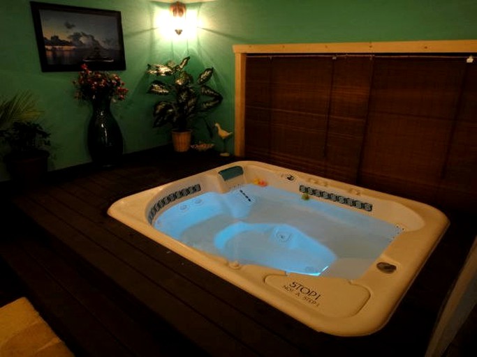 Countryside Cottage, Vacation Rentals, Blue Earth, United States of