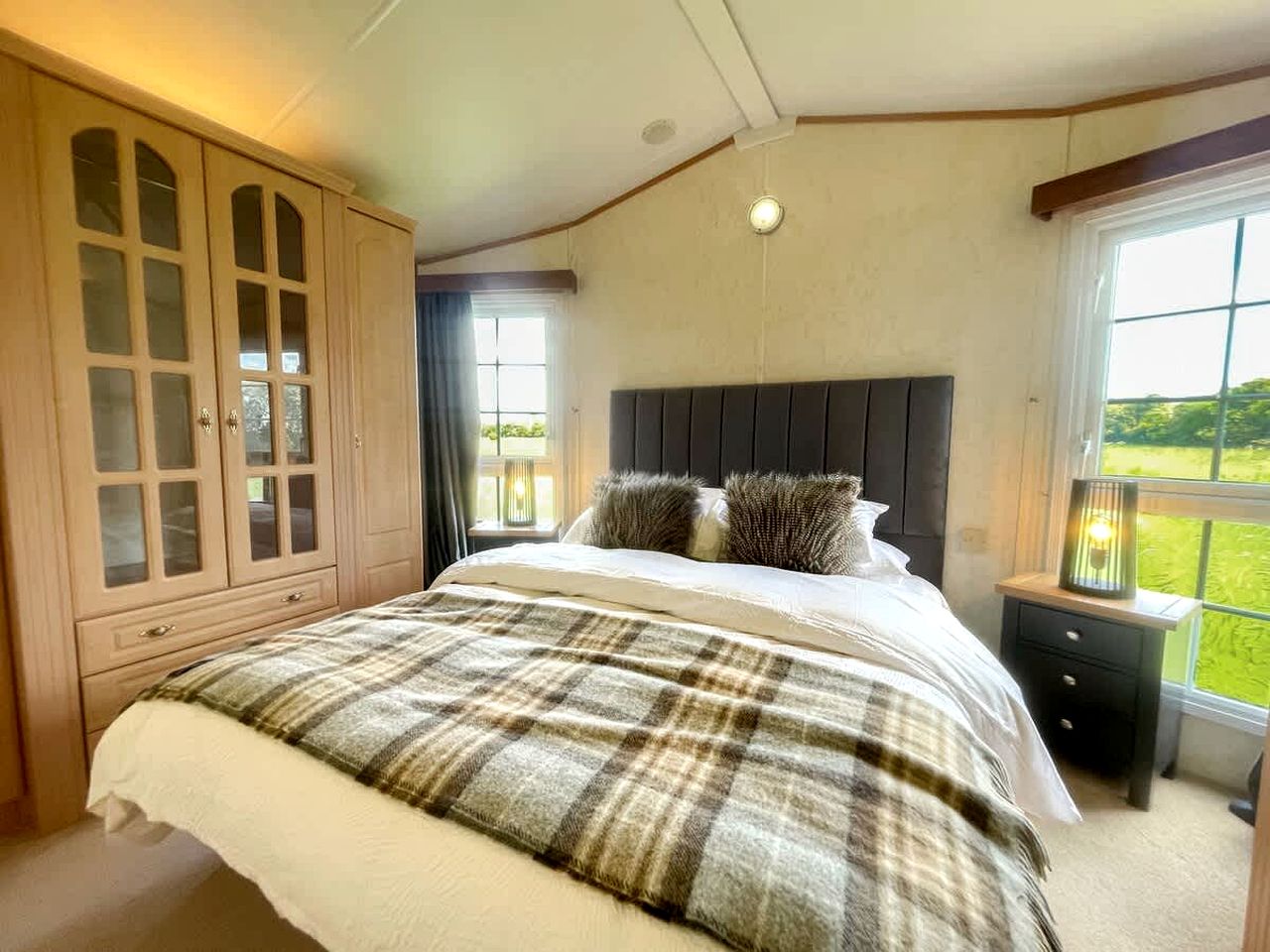 Captivating Countryside Cottage Haven near Lincolnshire Wolds in Lincolnshire
