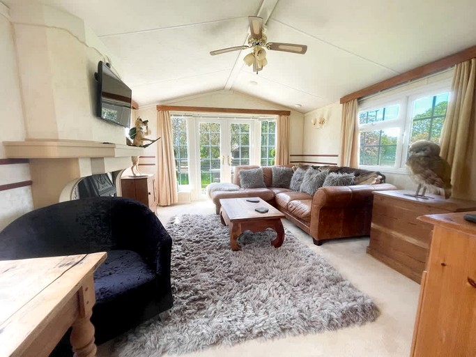 Cabins (United Kingdom, --, England)