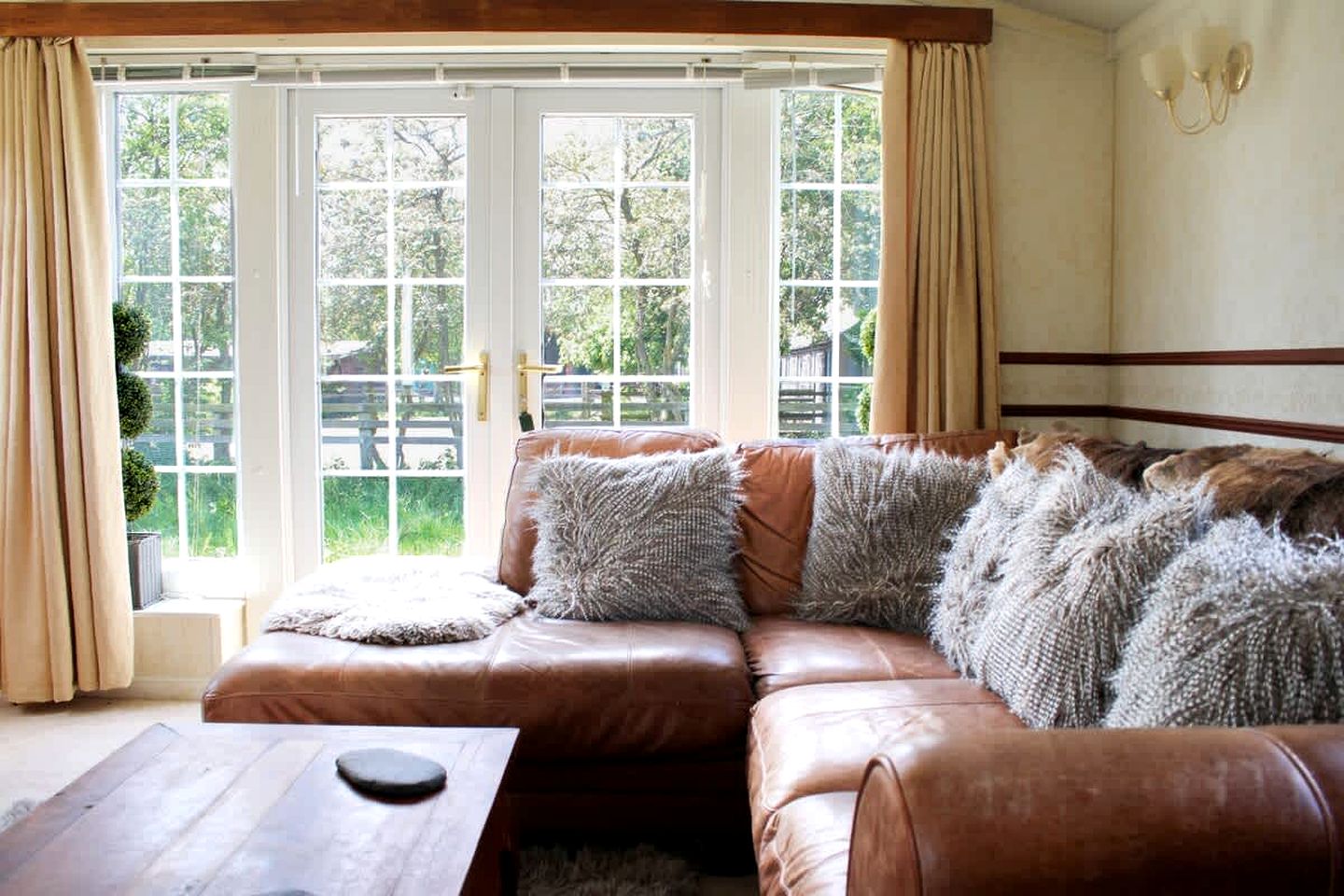 Captivating Countryside Cottage Haven near Lincolnshire Wolds in Lincolnshire
