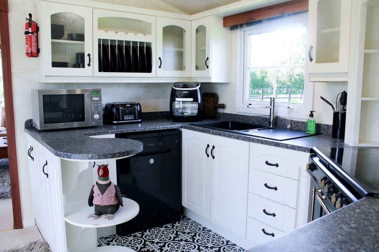 Captivating Countryside Cottage Haven near Lincolnshire Wolds in Lincolnshire