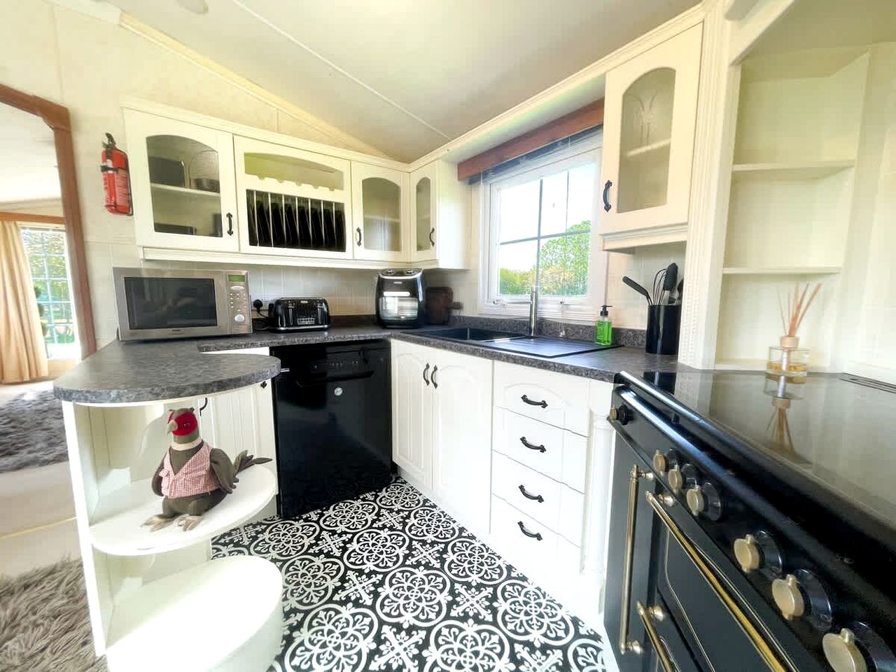 Captivating Countryside Cottage Haven near Lincolnshire Wolds in Lincolnshire