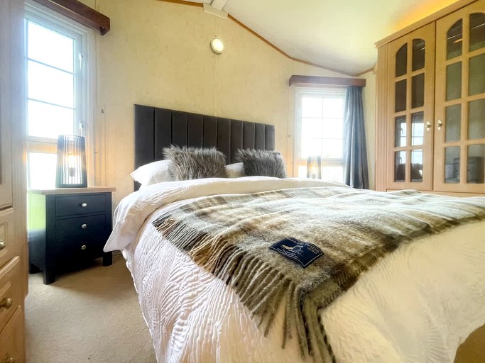Cabins (United Kingdom, --, England)