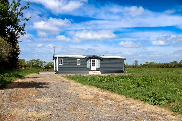 Cabins (United Kingdom, --, England)