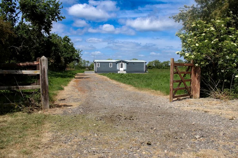 Cabins (United Kingdom, --, England)