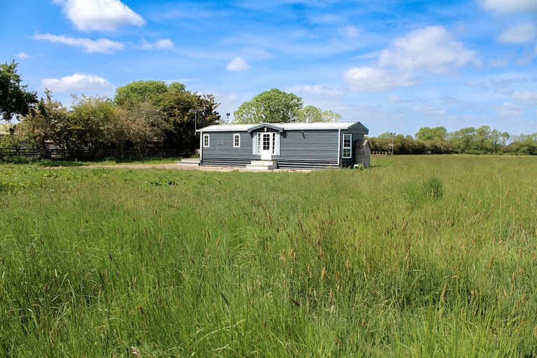 Cabins (United Kingdom, --, England)