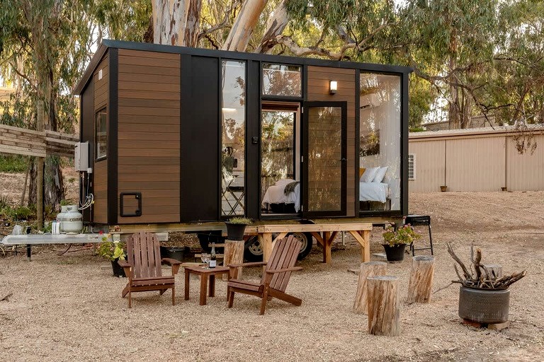 Tiny Houses (Australia, Mansfield, Victoria)