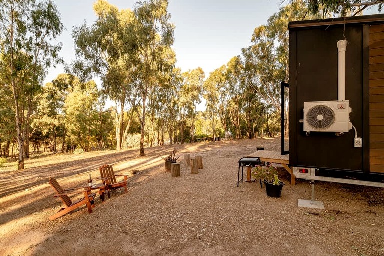 Tiny Houses (Australia, Mansfield, Victoria)