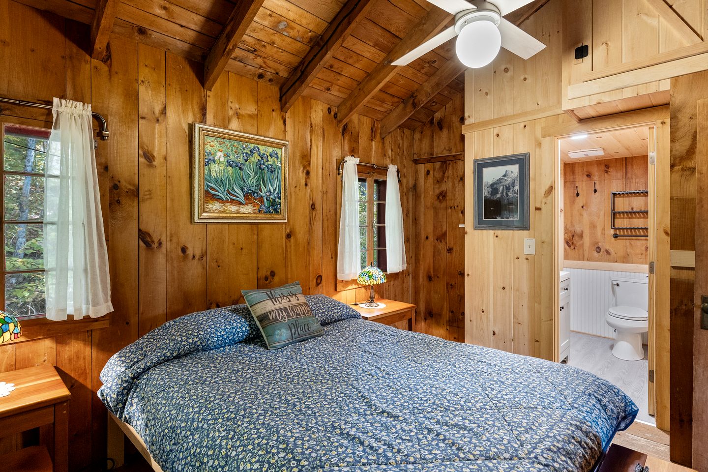 Rustic Couples' Cabin Rental with Fireplace near Hanover, New Hampshire