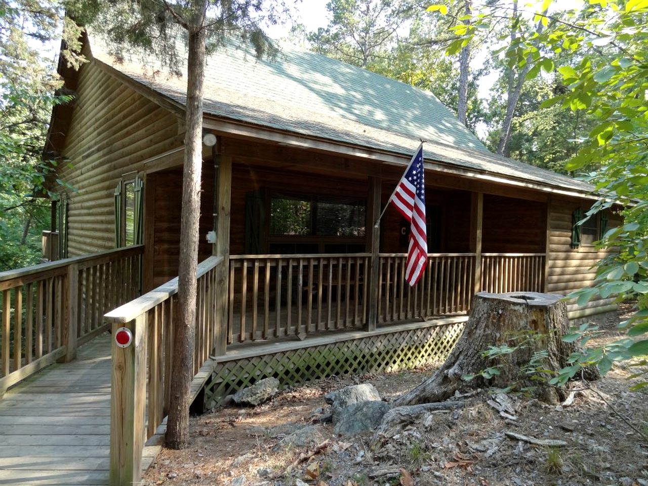 Impressive Log Cabin with Hot-tub and Fire Pit in Mount Ida, Arkansas