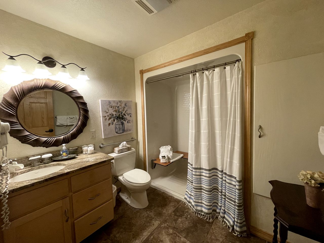 Impressive Log Cabin with Hot-tub and Fire Pit in Mount Ida, Arkansas