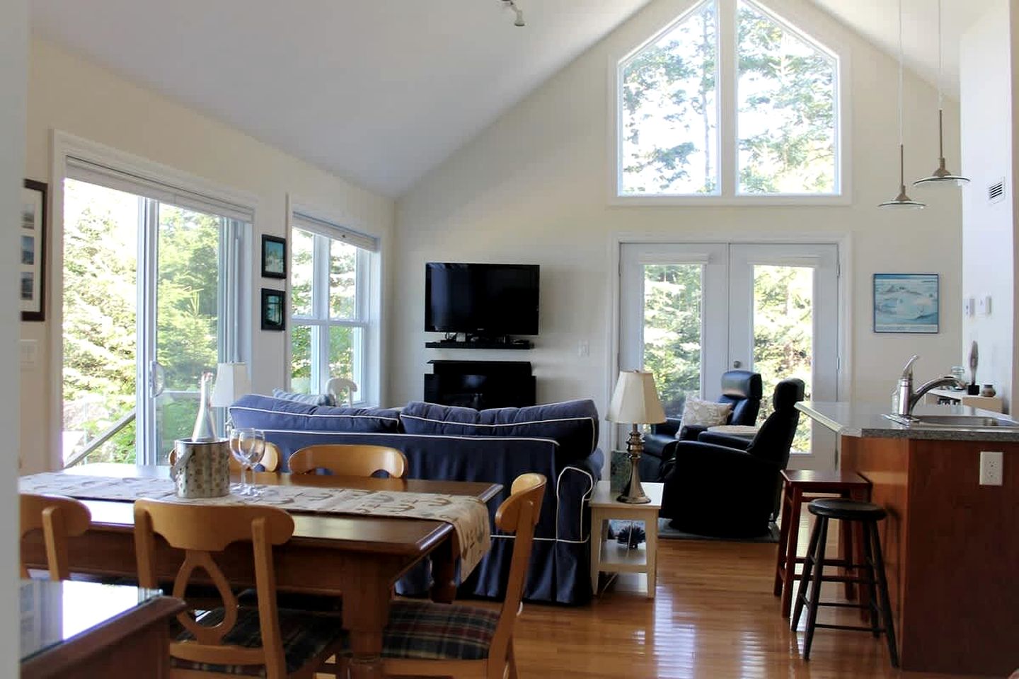 Romantic Waterfront Cottage with Private Beach & Fireplace Near Hancock, Maine