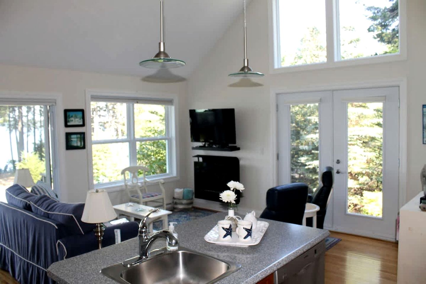 Romantic Waterfront Cottage with Private Beach & Fireplace Near Hancock, Maine