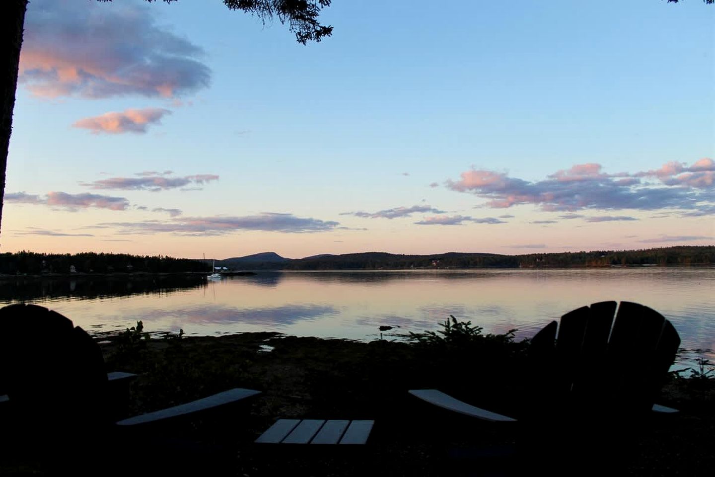 Romantic Waterfront Cottage with Private Beach & Fireplace Near Hancock, Maine