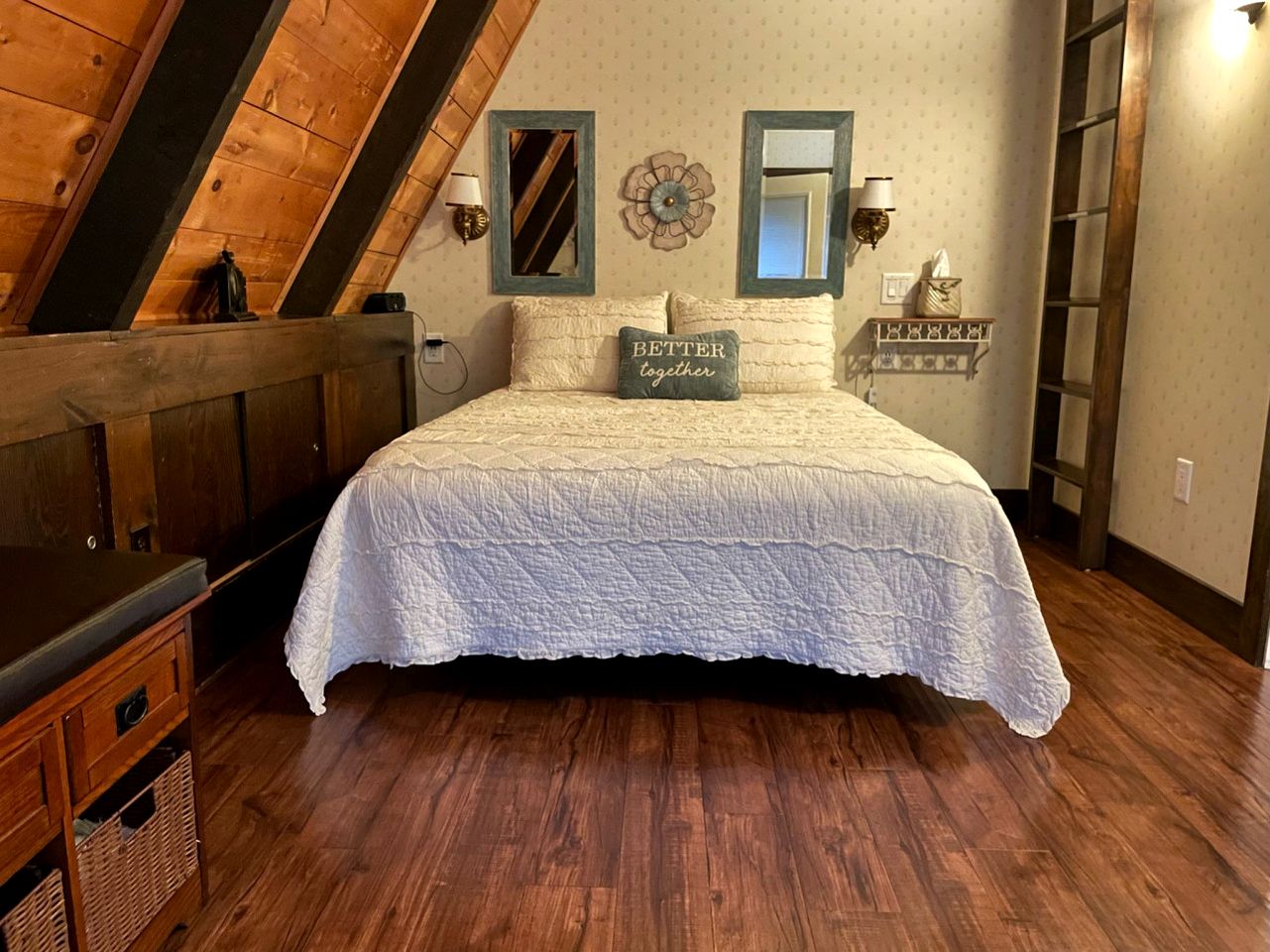 Fantastic A-Frame Cabin for a Couples' Getaway near Robesonia, Pennsylvania