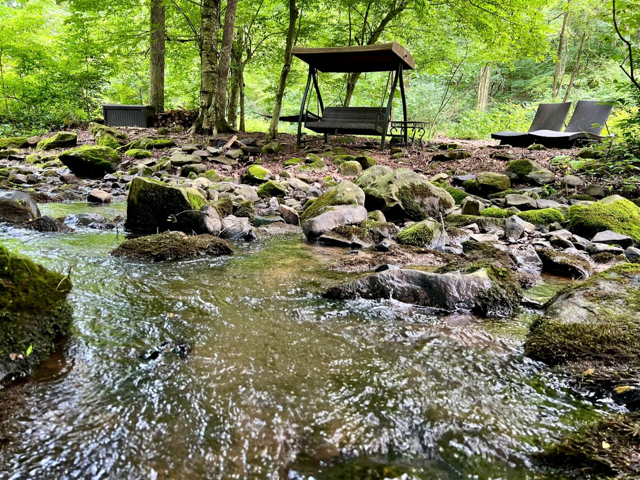 Fantastic A-Frame Cabin for a Couples' Getaway near Robesonia, Pennsylvania