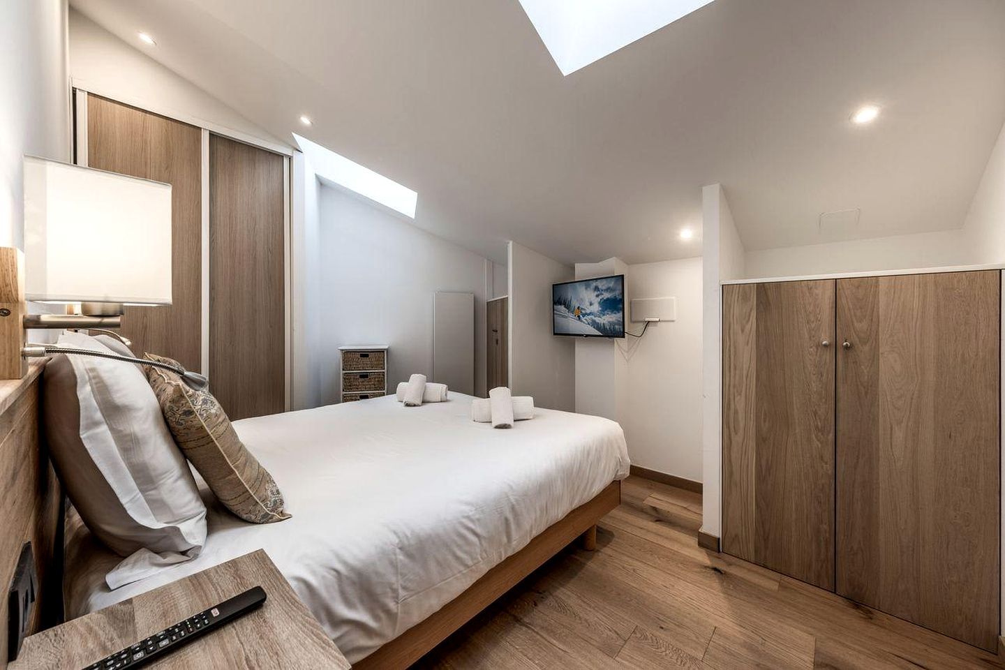 Cozy Luxury Penthouse with Panoramic Terrace Near Ski Lifts in Courchevel Moriond, France