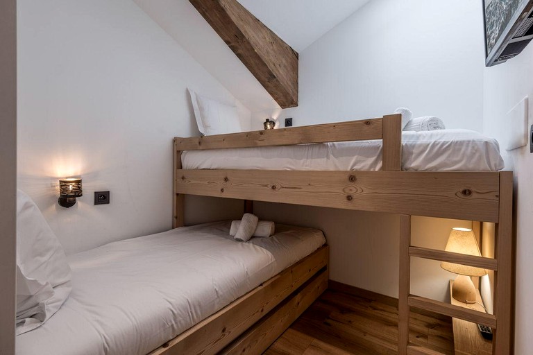 Vacation Rentals (France, Courchevel, Auvergne-Rhône-Alpes)