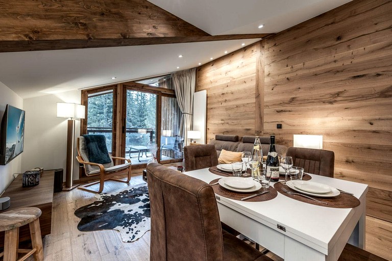 Vacation Rentals (France, Courchevel, Auvergne-Rhône-Alpes)