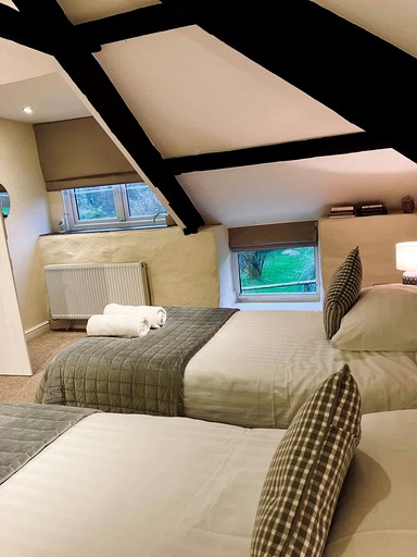 Cottages (United Kingdom, Milford Haven, Wales)