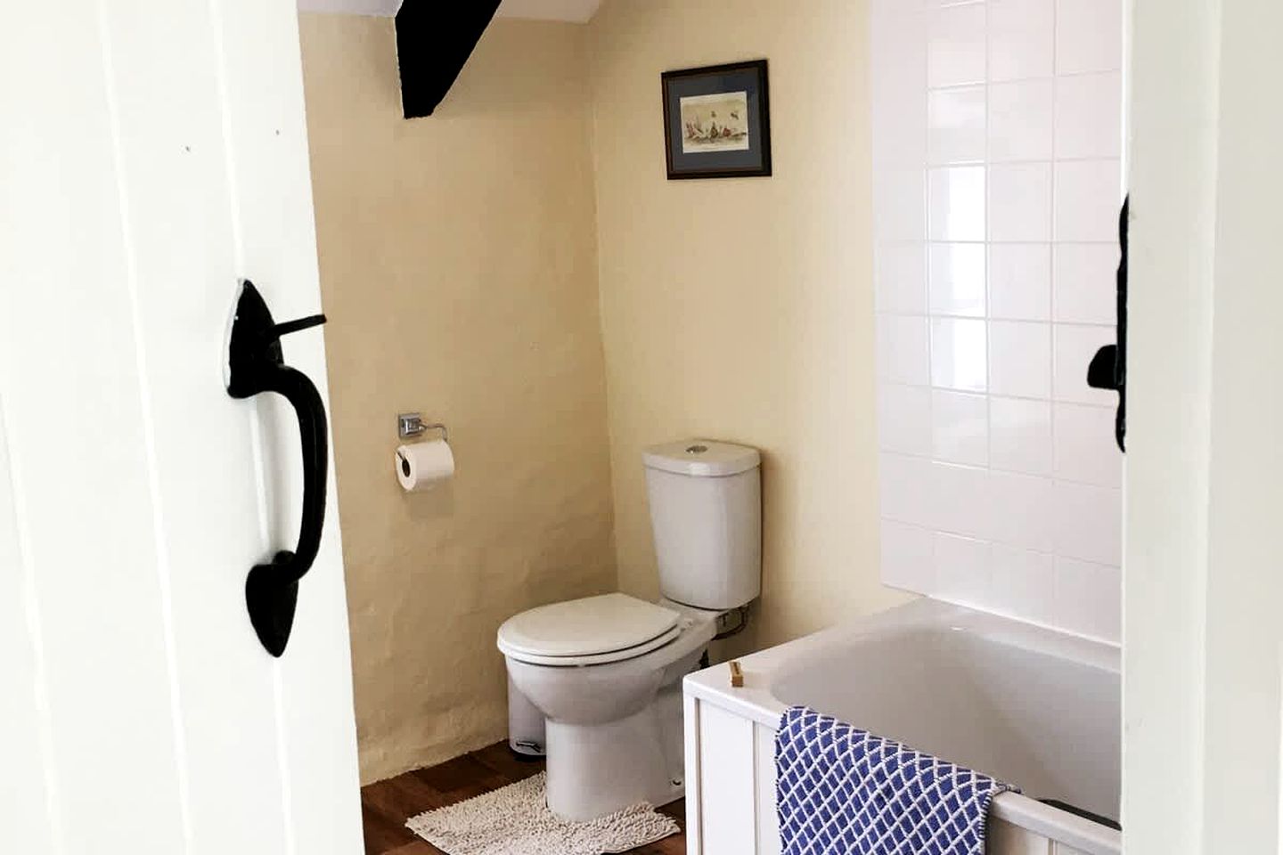 Beautiful Cottage with Hot-tub in Milford Haven, Wales