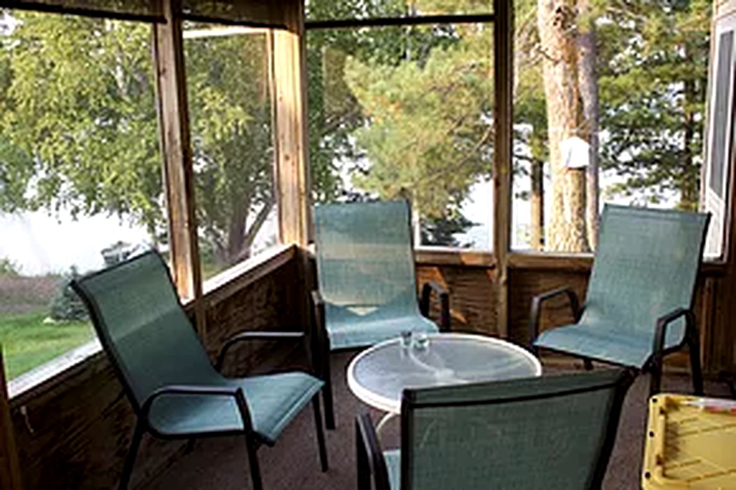 Lakefront Cabin Rental with a Screened-In Porch near Pequot Lakes, Minnesota