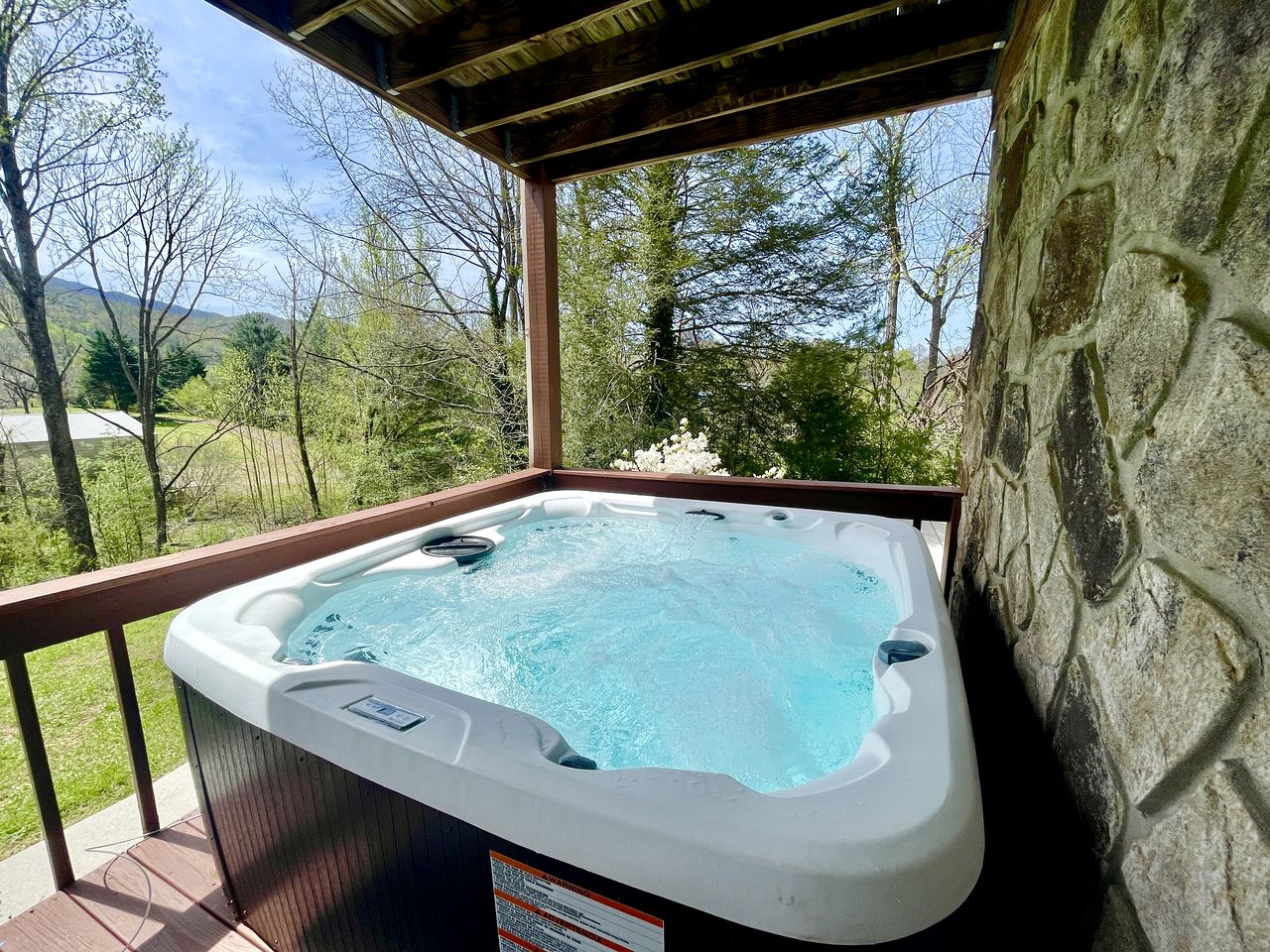 Gorgeous Cottage Nestled Amidst Trees with Foosball and Pool Table in Sevierville, Tennessee