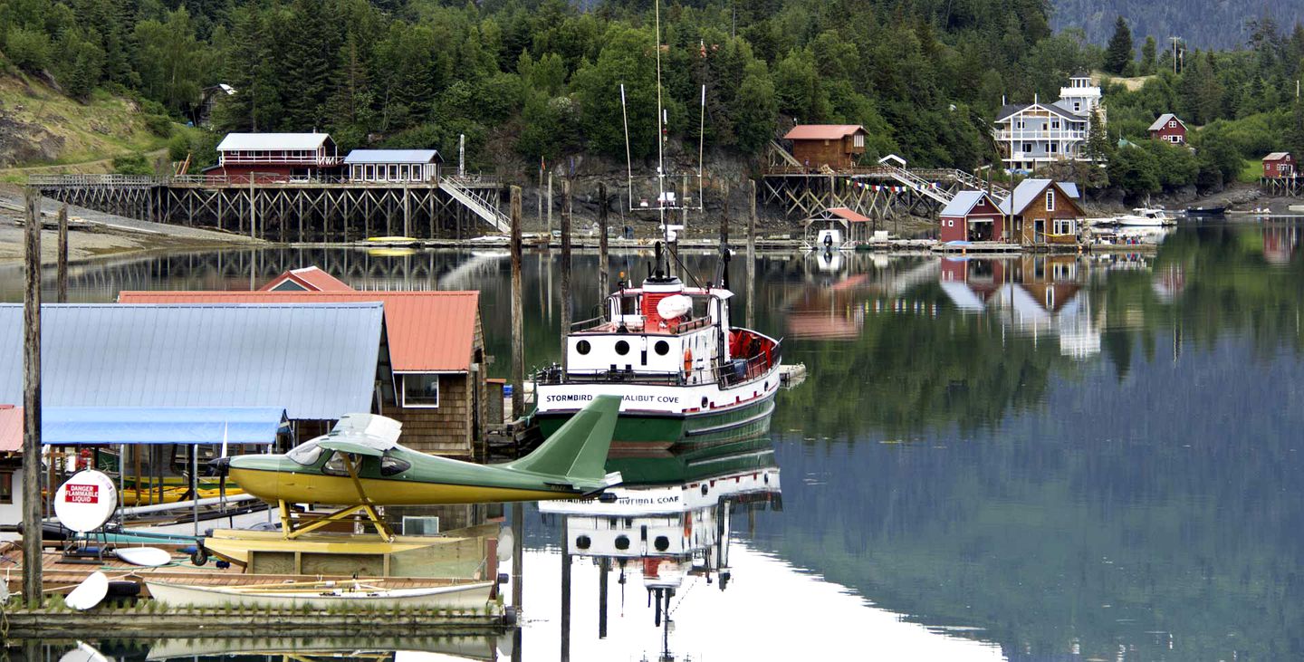 Rustic Log Cabin Rentals in Kachemak Bay, Alaska
