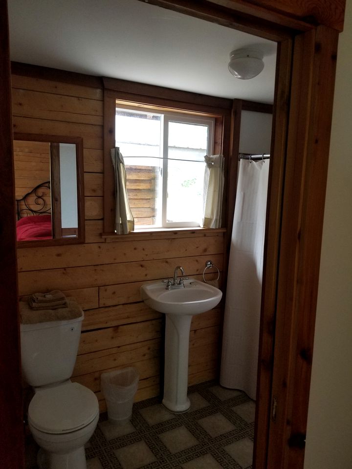 Rustic Log Cabin Rentals in Kachemak Bay, Alaska