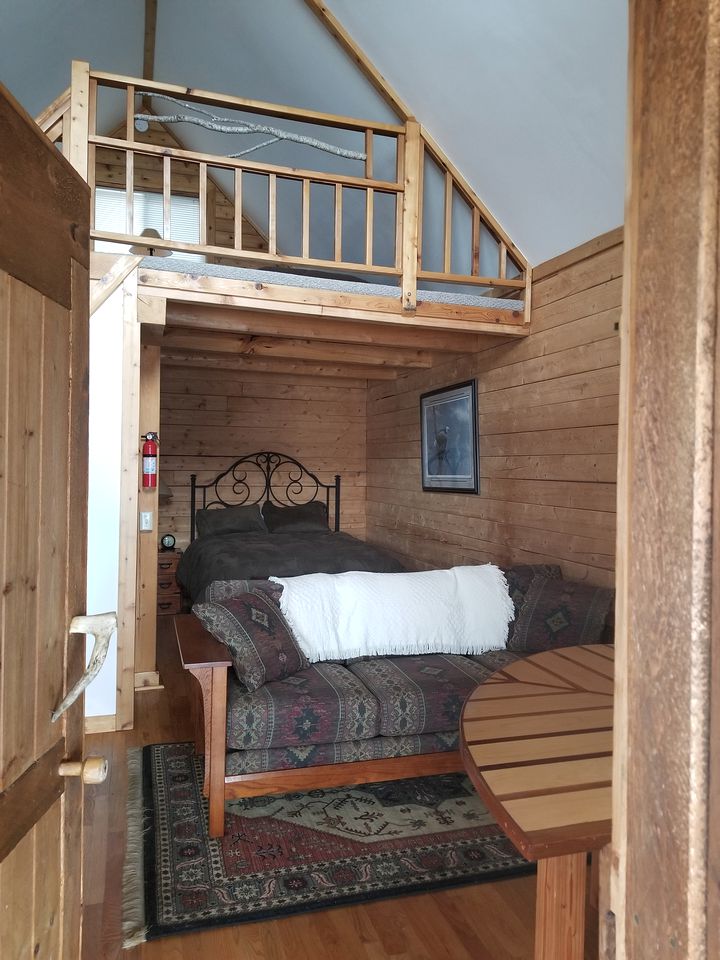 Rustic Log Cabin Rentals in Kachemak Bay, Alaska