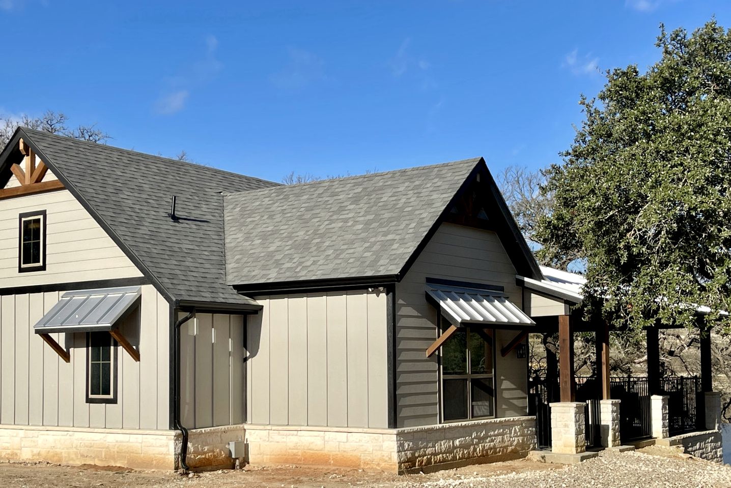 Breathtaking Secluded Cottage in Granbury, Texas