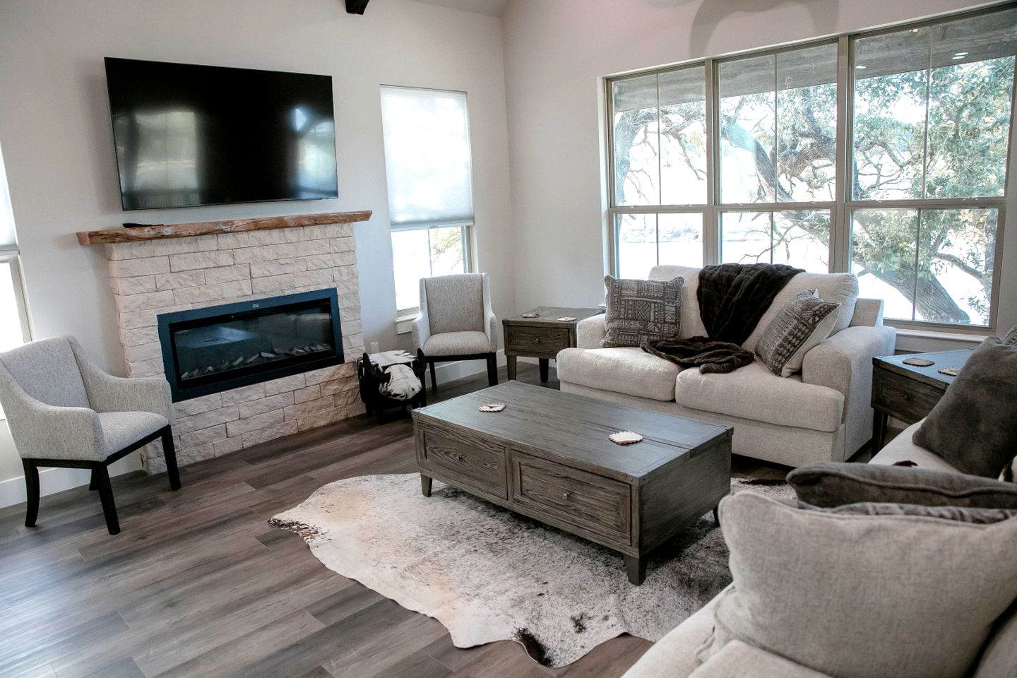 Breathtaking Secluded Cottage in Granbury, Texas