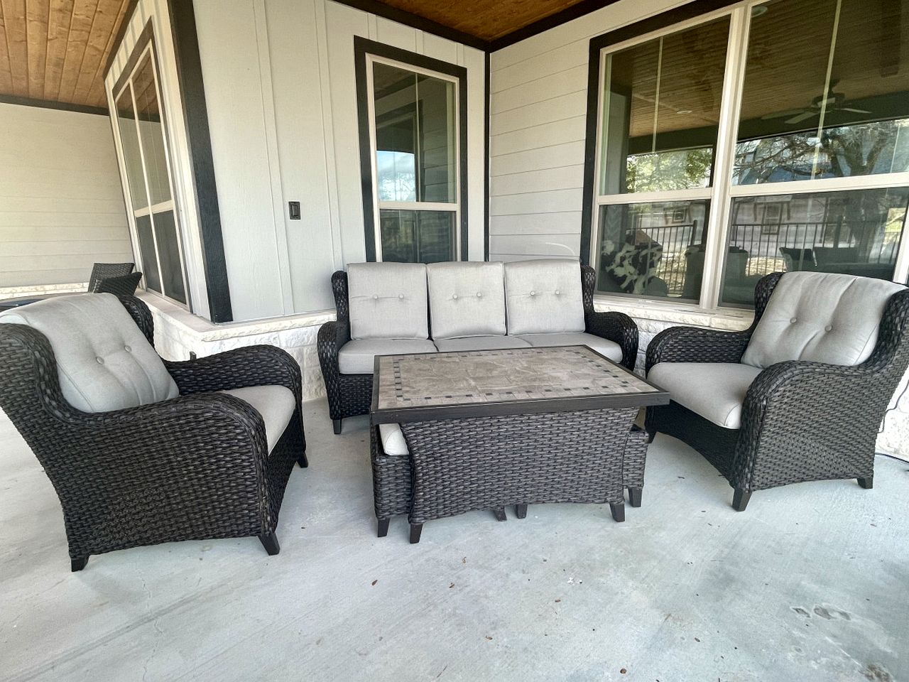 Breathtaking Secluded Cottage in Granbury, Texas