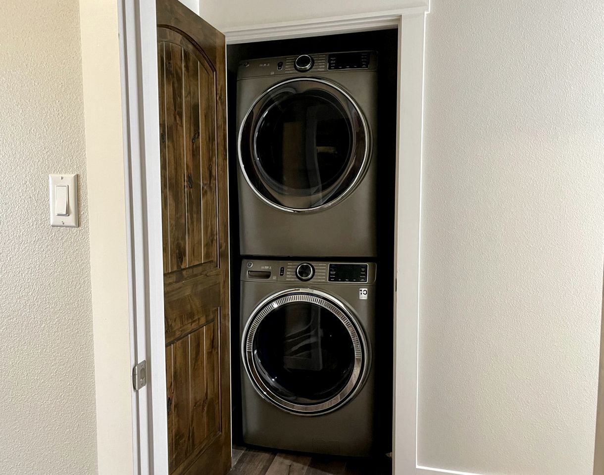 Breathtaking Secluded Cottage in Granbury, Texas