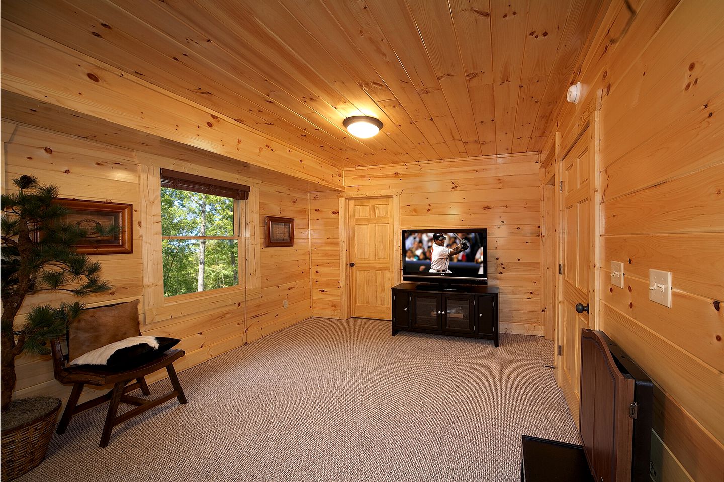 Spacious Gatlinburg Cabin Rental Ideal for a Getaway in Tennessee