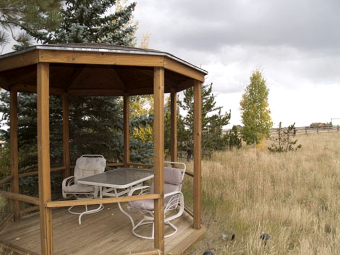 Nature Lodges (Laramie, Wyoming, United States)